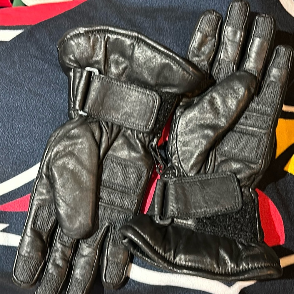 Harley-Davidson Leather Riding Gloves - Picture 4 of 6